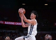 蜂鸟电竞- 意大利杯赛程吃紧；深圳男篮集结日复出首秀；震撼外界；训练强度明显提升