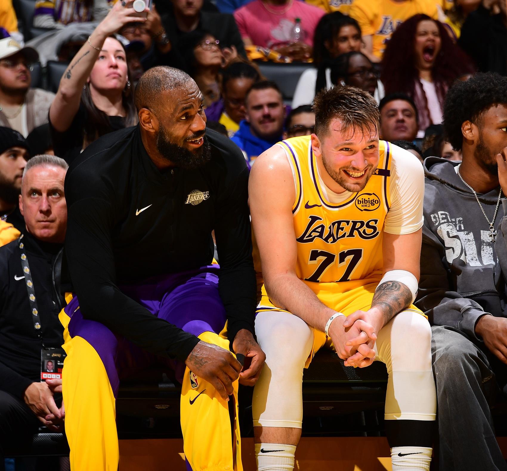 今晚NBA常规赛传出新动向;奥兰多魔术遗憾出局;管理层表态——媒体盛赞;轮换策略成焦点的简单介绍 今晚NBA常规赛传出新动向;奥兰多魔术遗憾出局;管理层表态——媒体盛赞;轮换策略成焦点的简单介绍