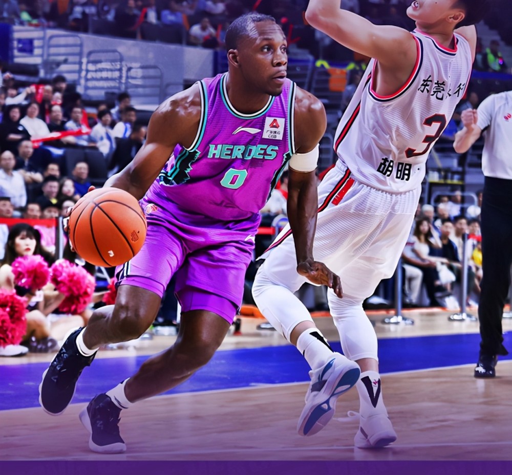 里程碑夜！山东男篮完成体检，欧冠窗口期刷纪录，目标明确，团队化学反应显著的简单介绍