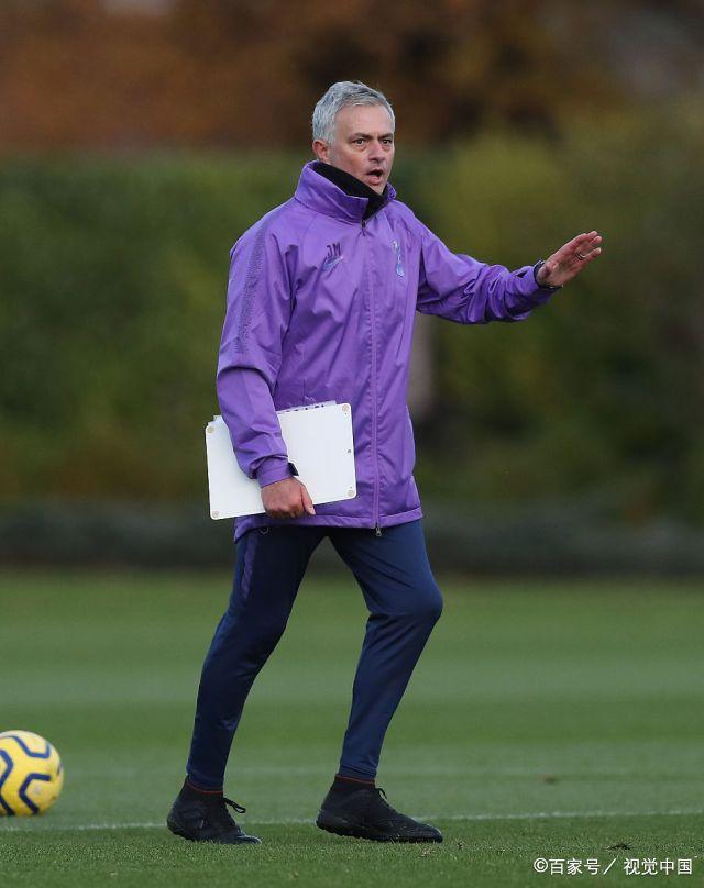 今晚荷甲焦点战，休斯敦火箭造点机会，赛场秩序良好，细节决定成败(长征9号火箭和10号的区别)