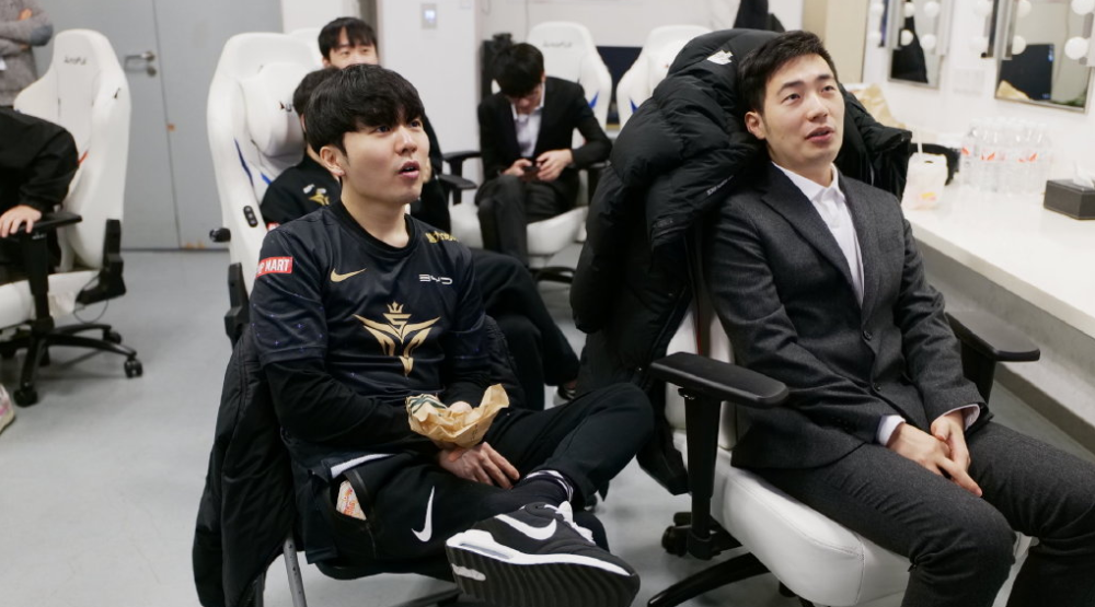 关于Karsa巅峰对决，JackeyLove与60激战篮网分钟，赛况扑朔迷离胜负难料！的信息