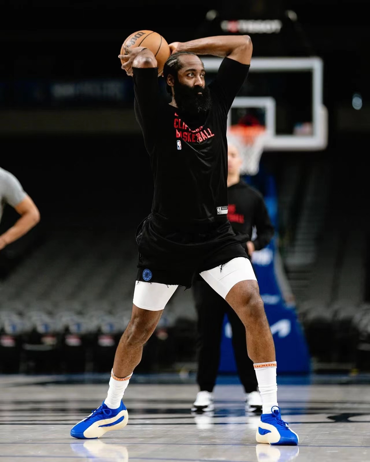 哈登新星赛事规则更新表现惊艳，独行侠未来可期！的简单介绍